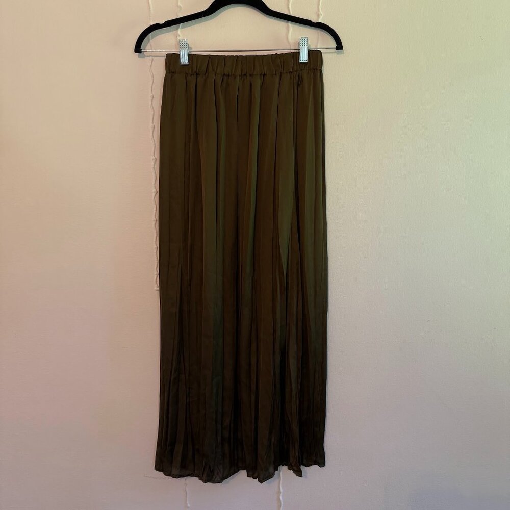 Zara Olive Green Pleated Skirt
